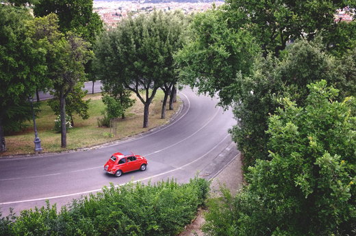 Rent a car in Tuscany today with RentalCars.com
