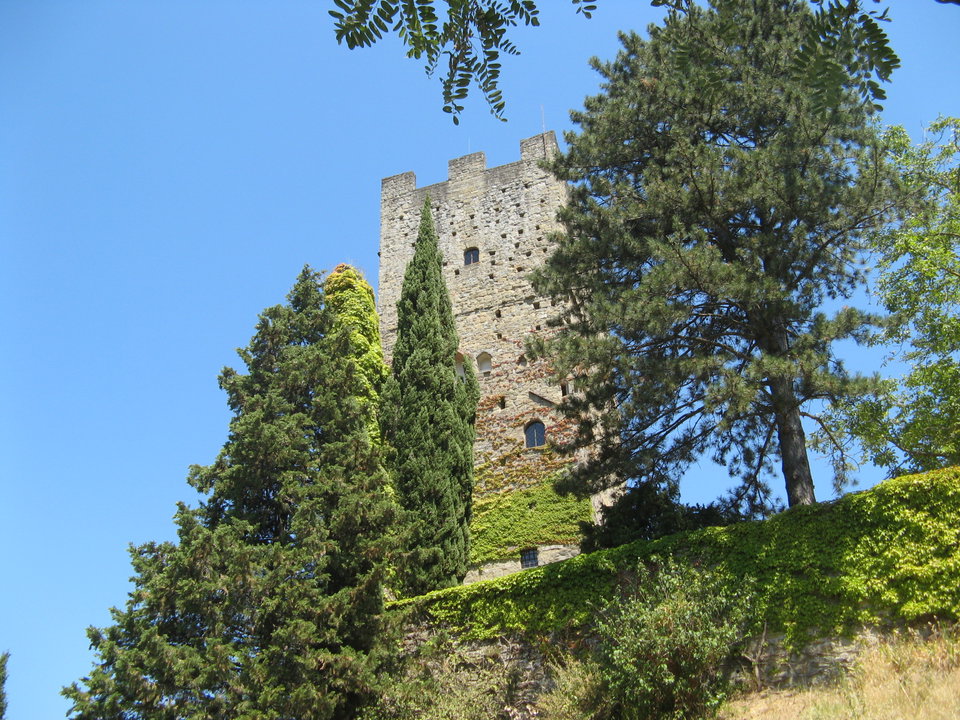 Exploring the Castello di Porciano