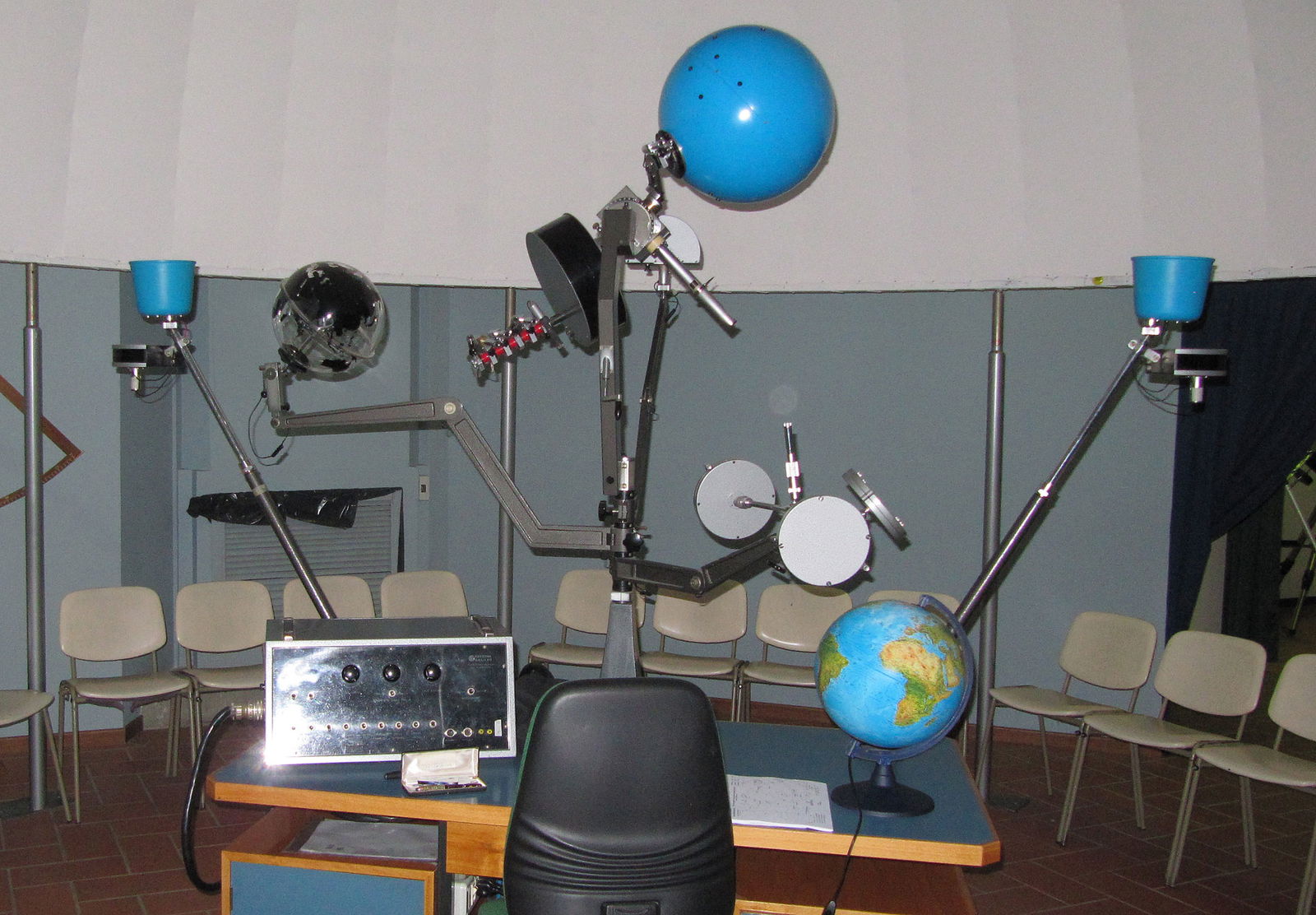 Star maker at the Casentino Planetarium