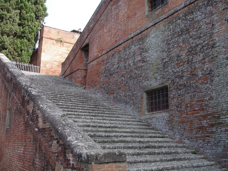 What is there to see in Villa Medici in Cerreto Guidi