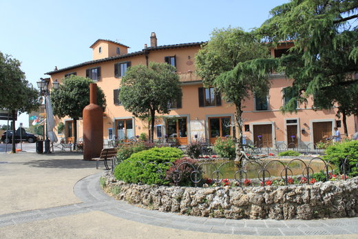 Panzano in Chianti: Panoramas, Food & Wine