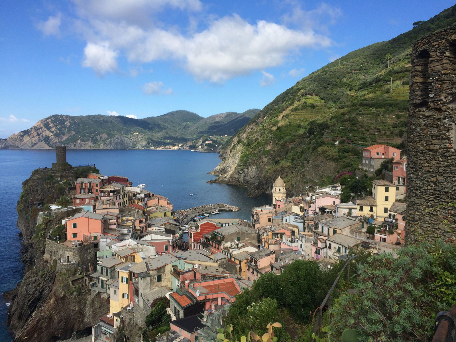 Cinque Terre: DiscoverTuscany team Reviews the Best Tours Departing from Pisa