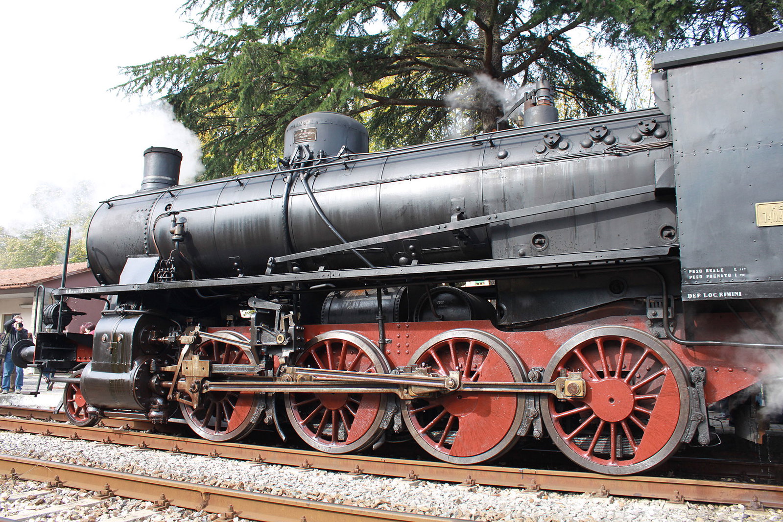 Discover Tuscany by Old Steam Engine Trains: Itineraries in Steam