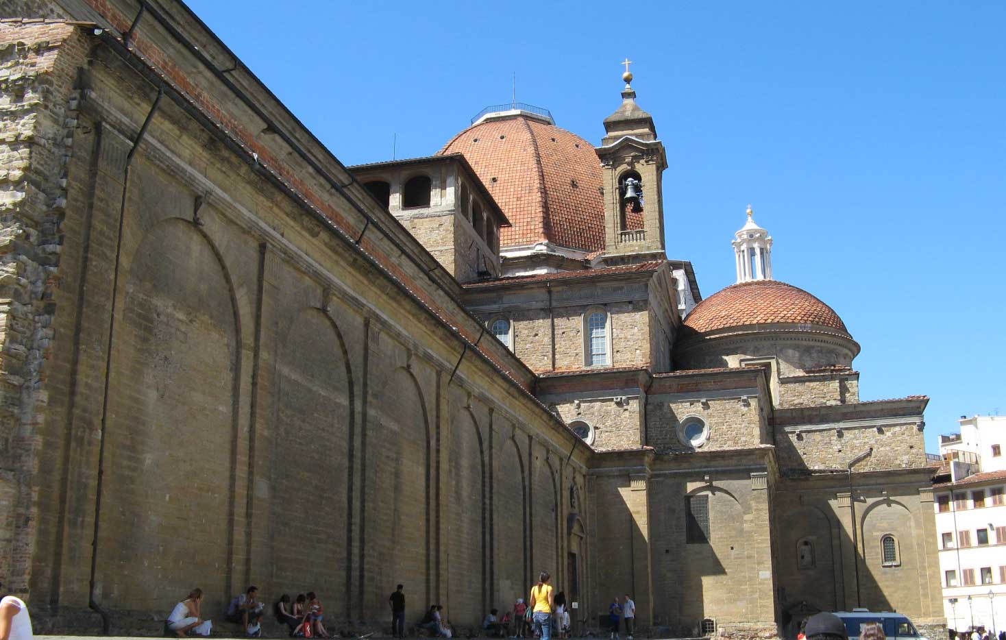 San Lorenzo Church, Florence, Italy: Side Profile of church & Medici Chapels