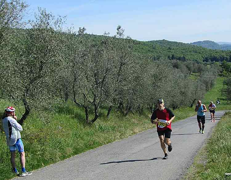 Another Discover Tuscany team member running the half marathon in Florence