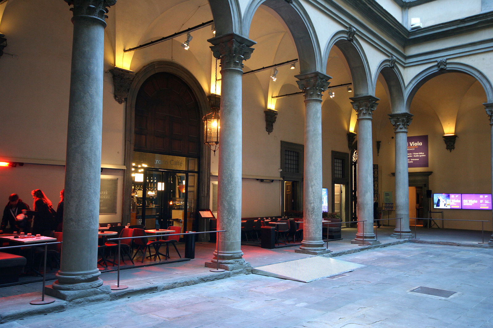 Palazzo Strozzi: Bar, Restaurant & Bistrot
