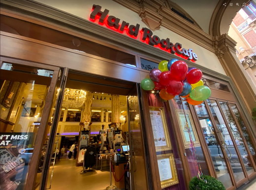 Head to the Hard Rock Cafe for Music and Great Food