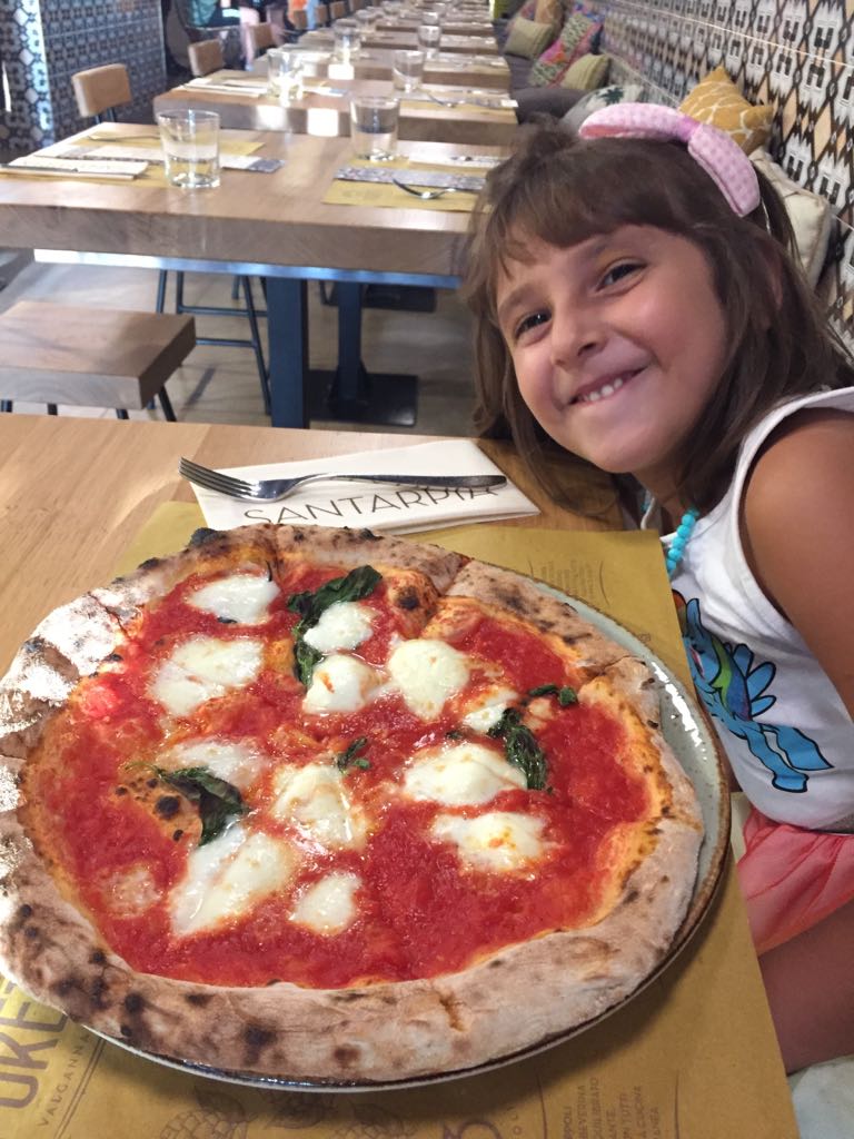 A Sophie piace la Pizza Margherita con Bufala!