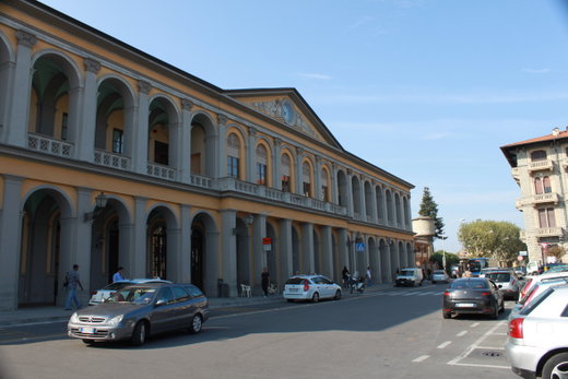 How to get to Lucca