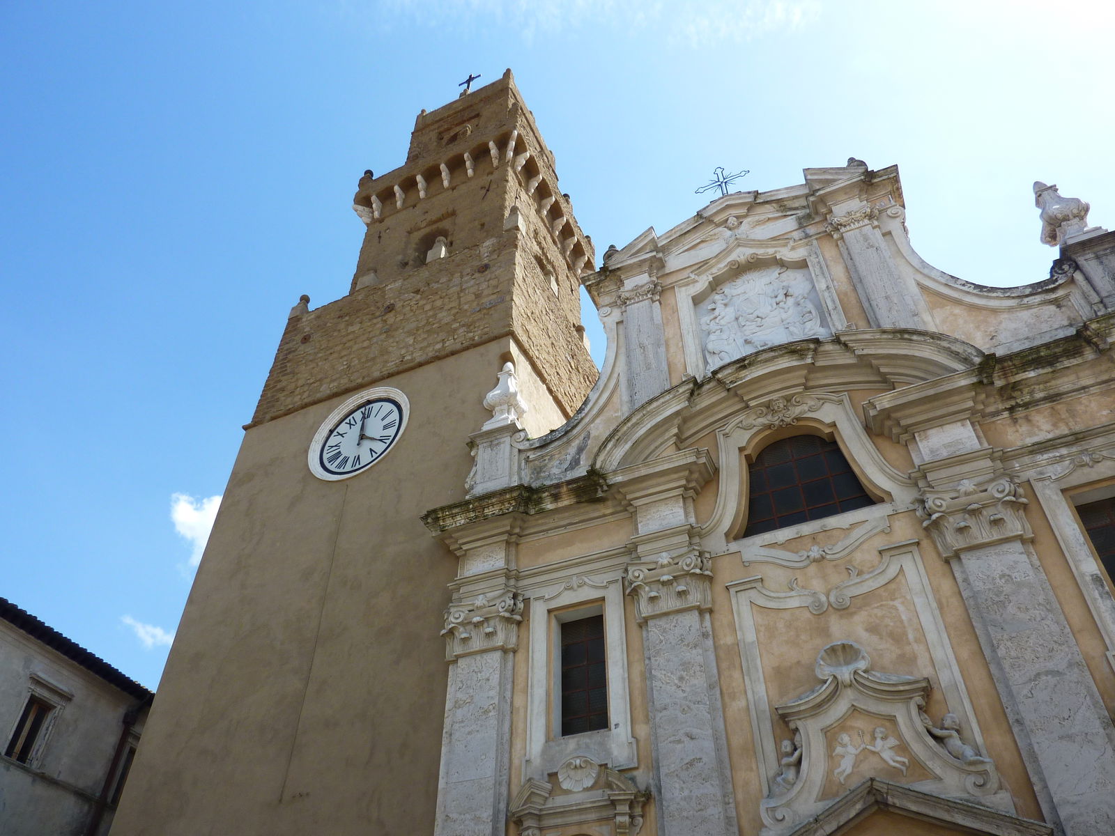 Visit Pitigliano in Tuscany: Wine, Scenery, Etruscans & Little Jerusalem