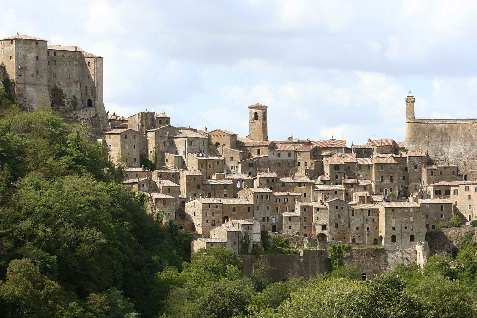 Sorano: Città del Tufo in the Maremma, southern Tuscany