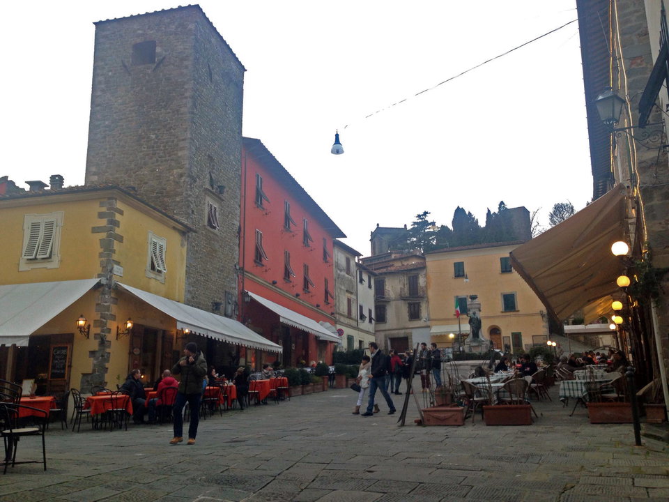 Explore the BorgoÂ Montecatini Alto