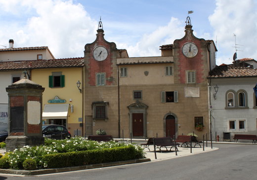 Montespertoli: Wine, Olive Oil & More