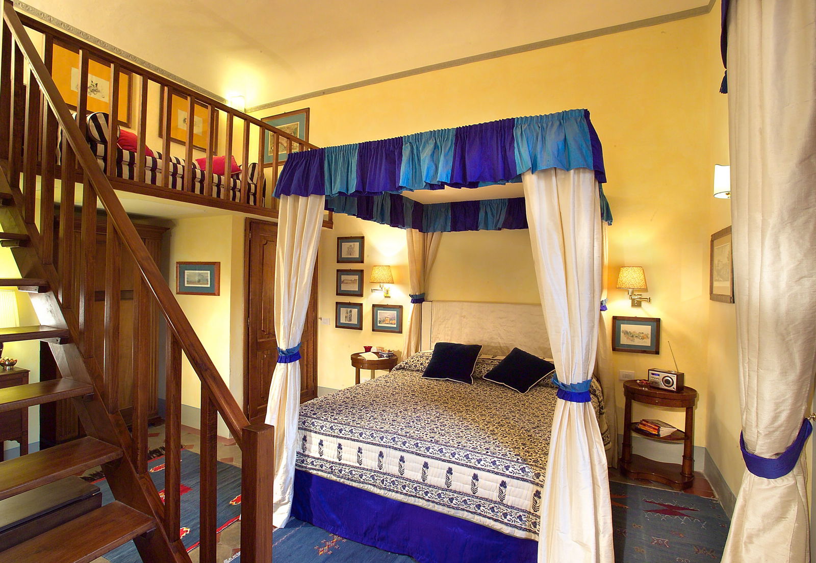 Canopy bed in a historic home in Florence