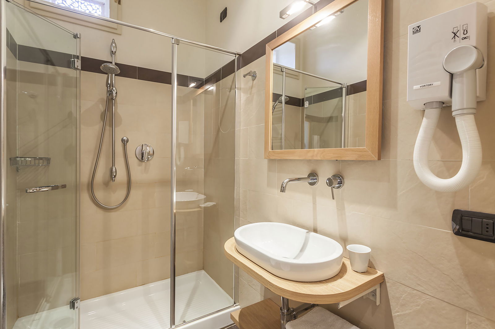 Bathroom at Hotel Astro Mediceo