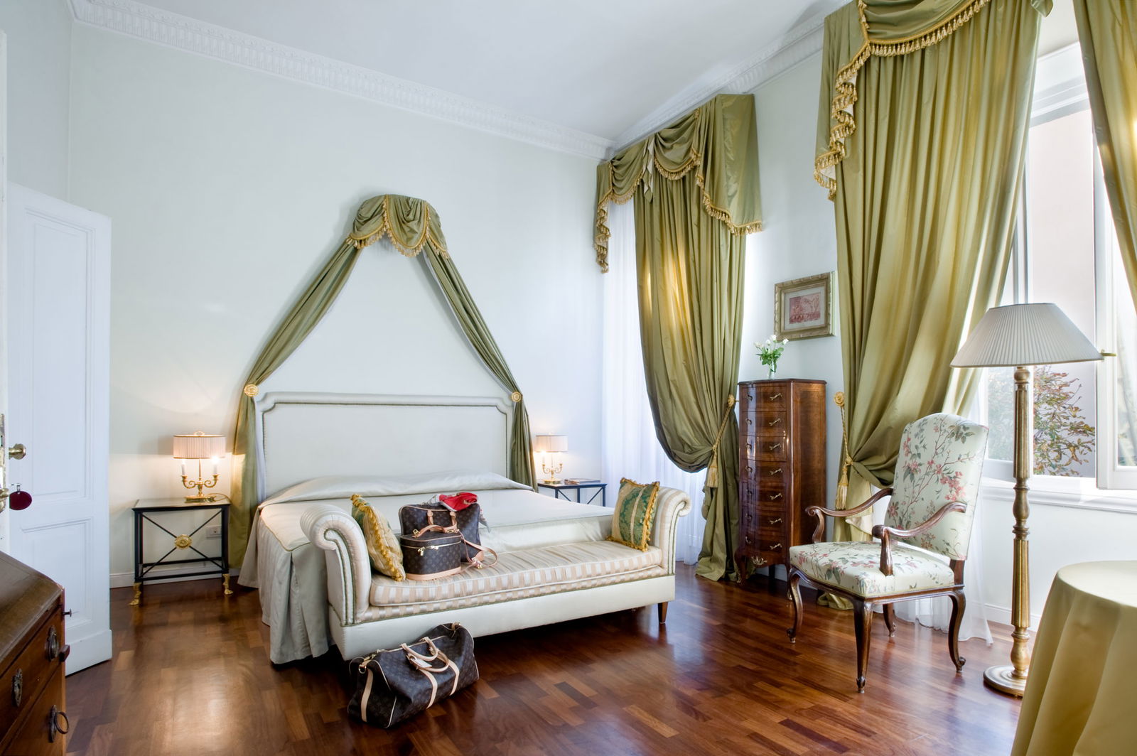 Deluxe bedroom at Villa Antea