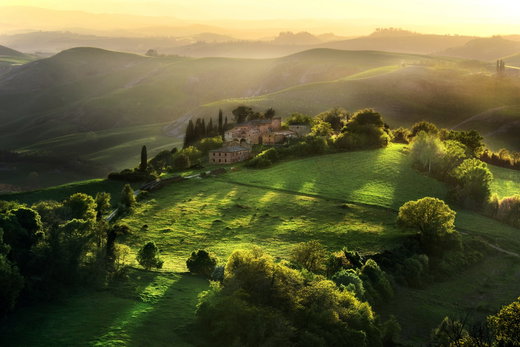 The Road to Villa i Leoni