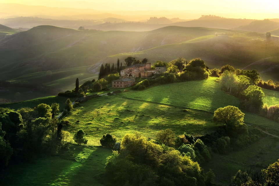The Road to Villa i Leoni