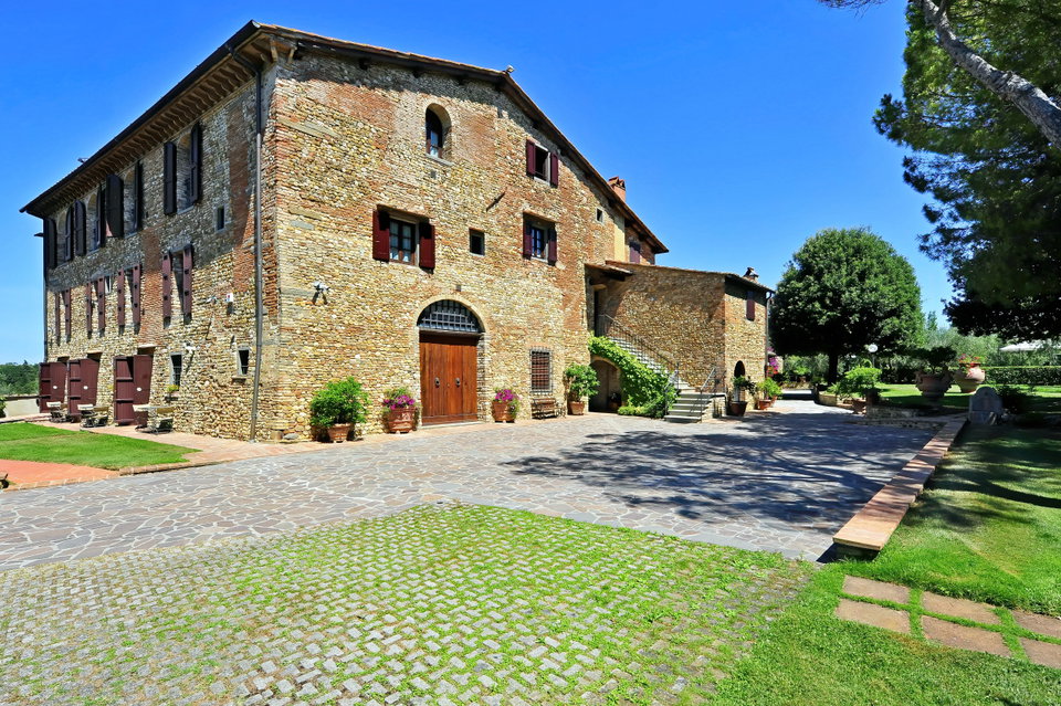 Villa Le Torri: A Tuscan Holiday