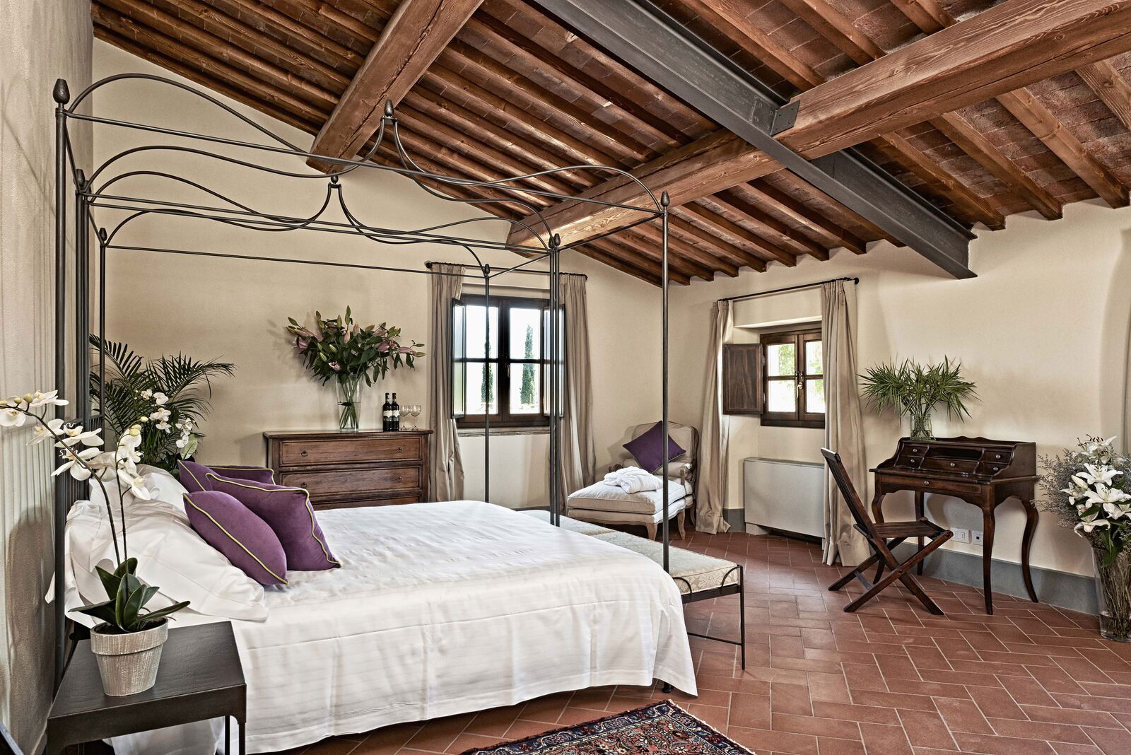 Deluxe accommodations and gardens at B&B with vacatin villa rentals Medicea di Lilliano