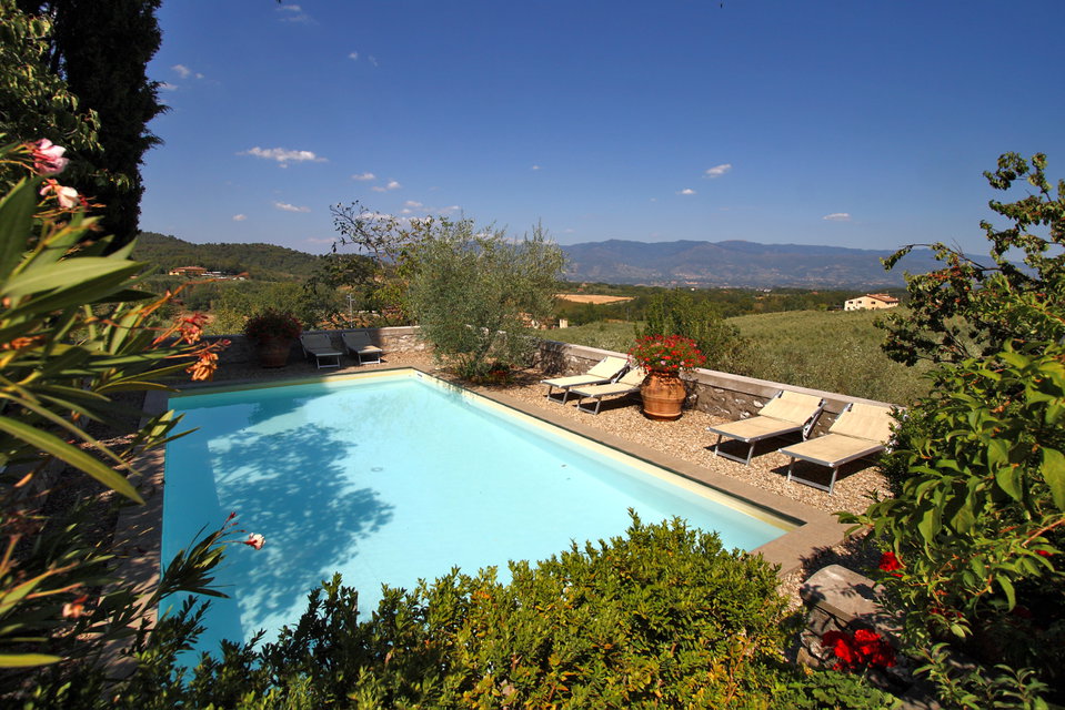 A Tuscan Villa All for You: A Retreat Away from Home