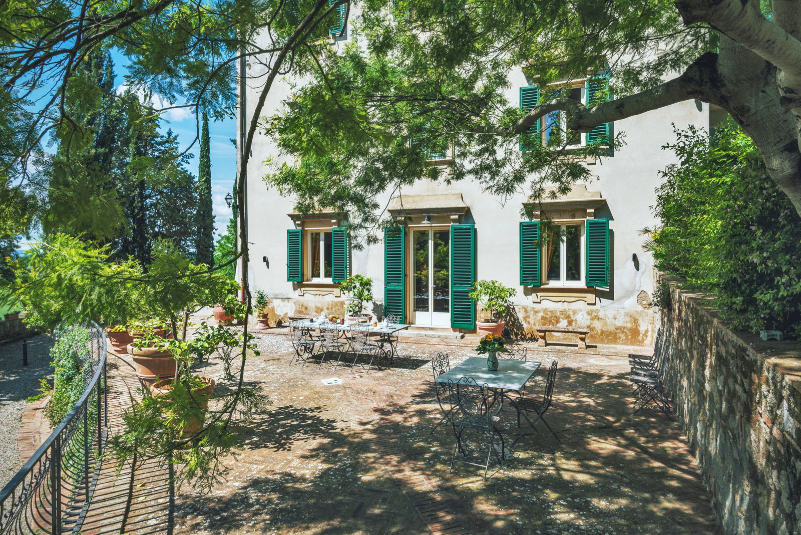 Outside terrace at Villa Vianci