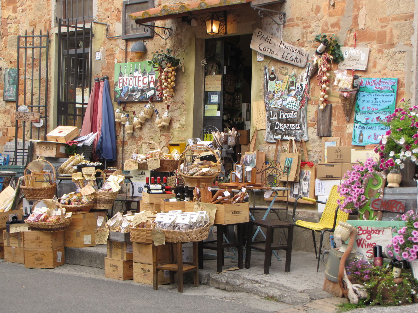 typical products in bolgheri