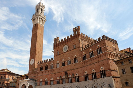 Tuscany in a Day: Siena, San Gimignano and Chianti with Wine Tasting