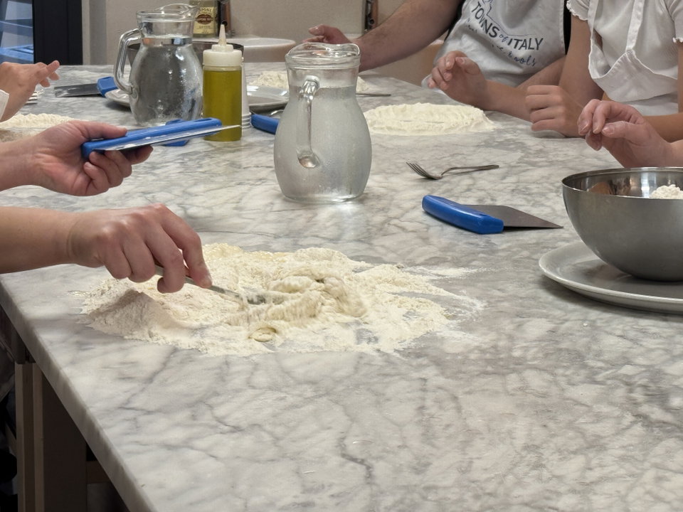A Delicious Pause in Florence: Our Family-Friendly Pizza & Gelato Making Class Experience
