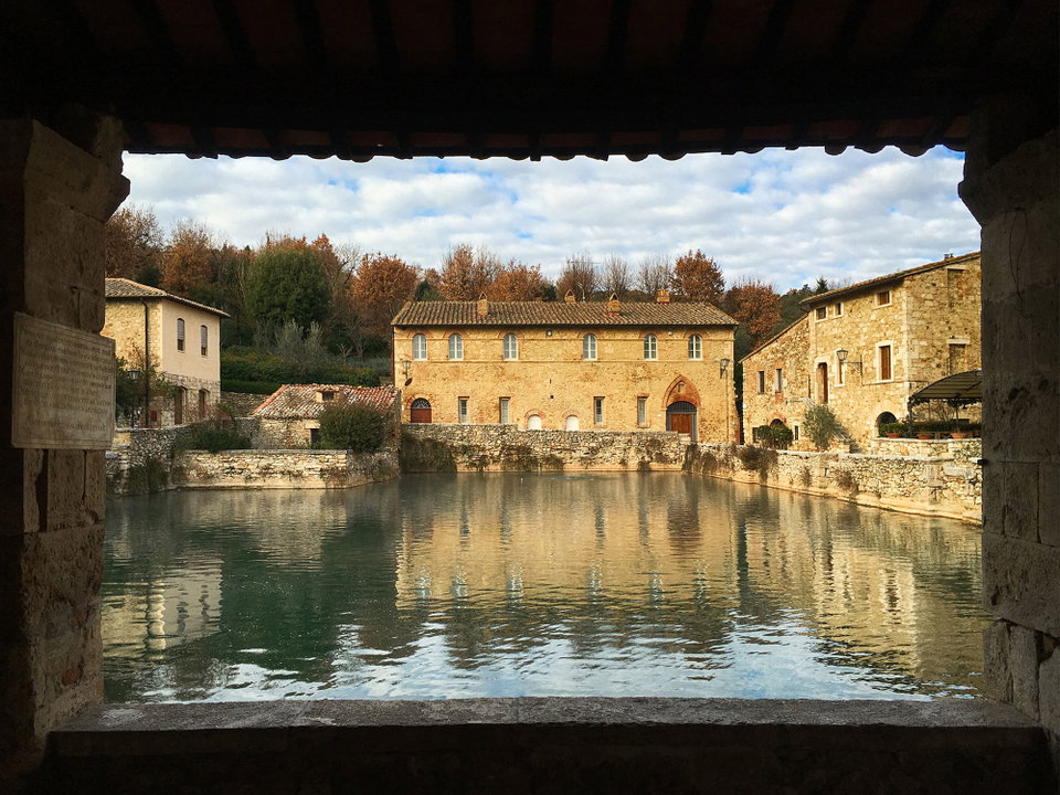 Bagno Vignoni: Hot Springs in Val d'Orcia