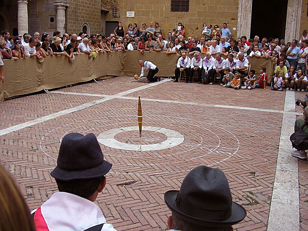 Palio del Cacio a Pienza nel Val d'Orcia nella Toscana